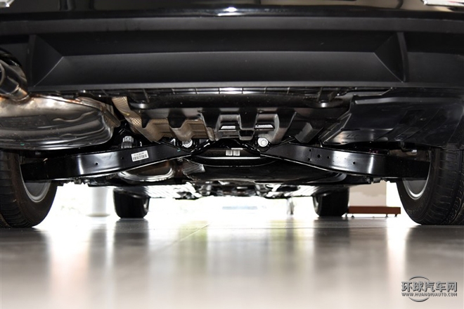 2015款 改款 1.8TSI 豪華型