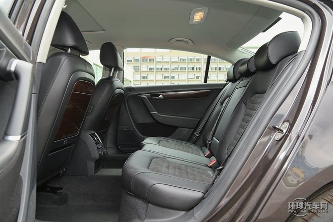 2015款 改款 1.8TSI 尊貴型