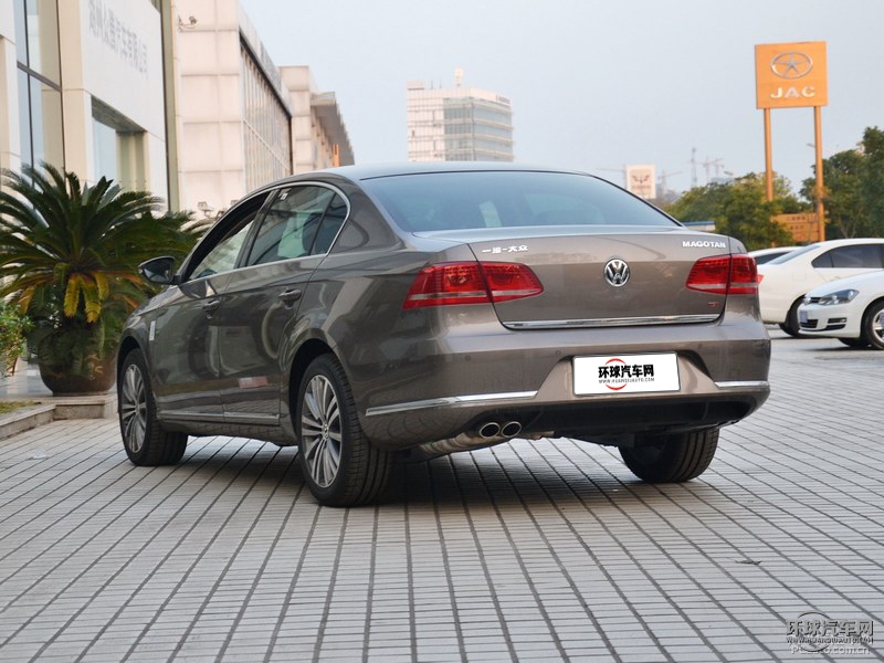 2015款 改款 2.0TSI 豪華型