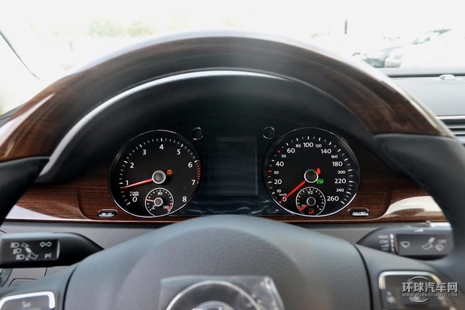 2015款 改款 2.0TSI 尊貴型