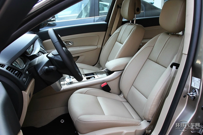 2015款 2.0L 豪華版