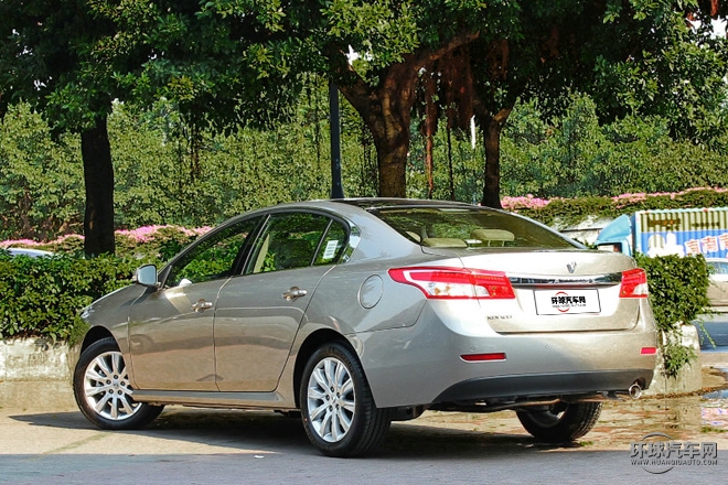 2015款 2.0L 豪華版