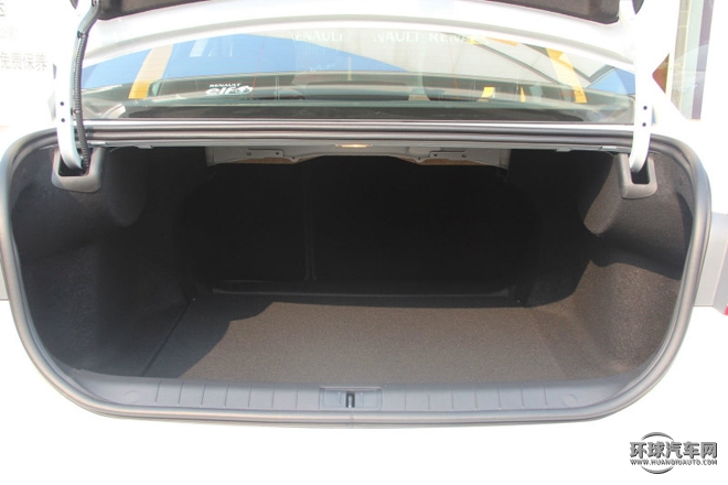 2015款 2.0L 時尚版