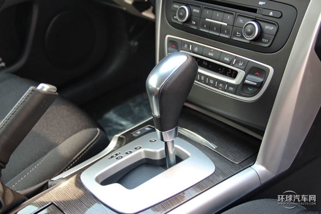 2015款 2.0L 時尚版