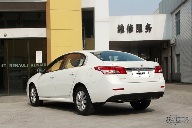 2015款 2.0L 時尚版