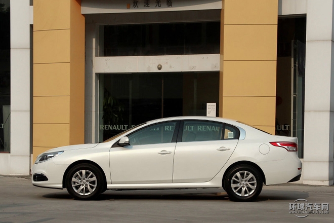 2015款 2.0L 時尚版