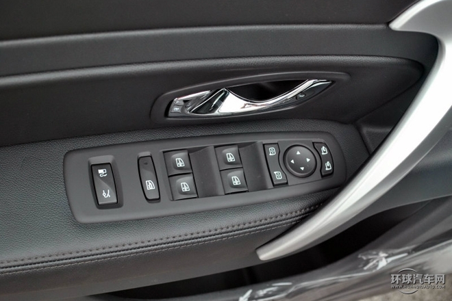 2015款 2.5L 豪華版