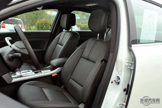 2015款 2.5L 豪華版