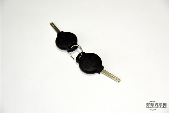 2015款 1.0 MHD 炫閃特別版