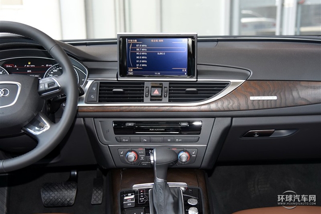 2015款 35 FSI quattro 技術型