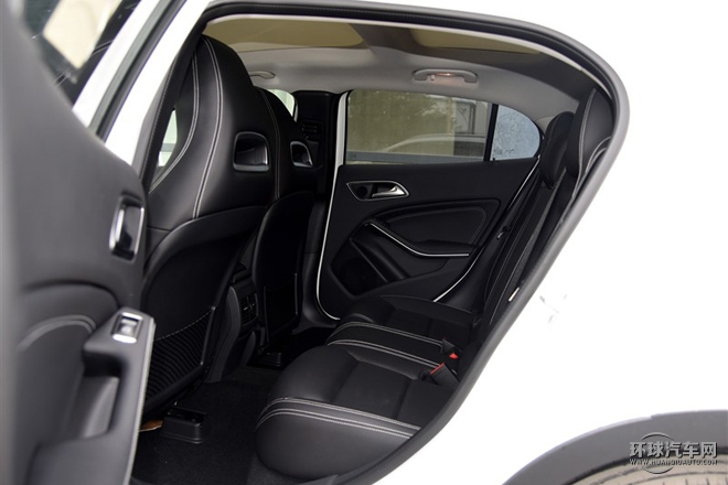 2015款 GLA 200 動感型