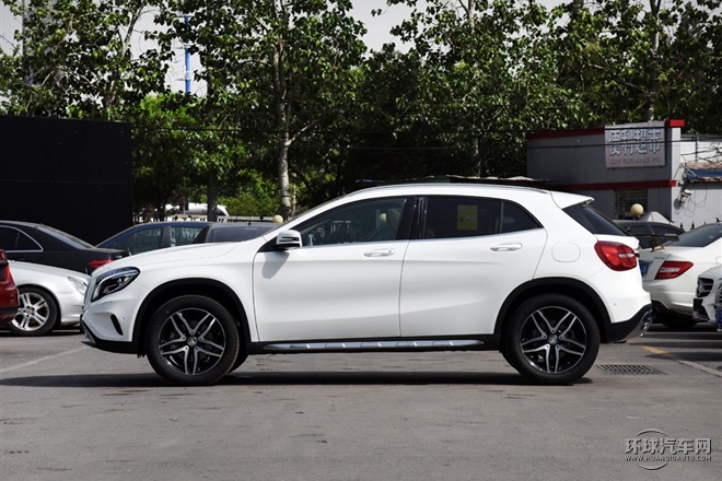 2015款 GLA 200 時尚型