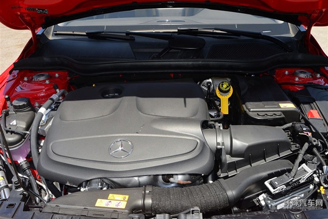 2015款 GLA 220 4MATIC 豪華型