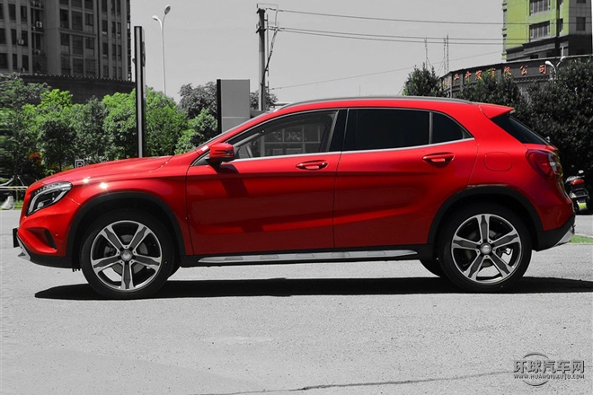2015款 GLA 220 4MATIC 豪華型
