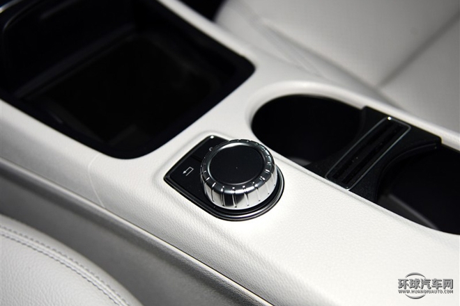 2015款 GLA 220 4MATIC 時尚型