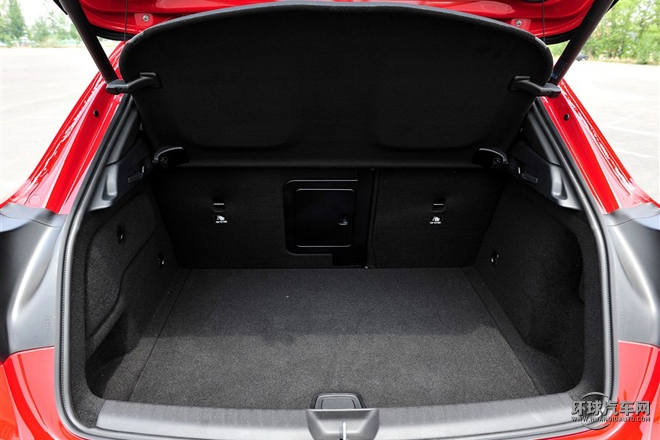 2015款 GLA 260 4MATIC 運(yùn)動(dòng)型