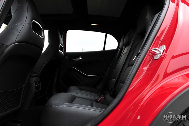 2015款 GLA 260 4MATIC 運動型