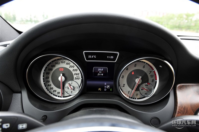 2015款 GLA 260 4MATIC 運動型