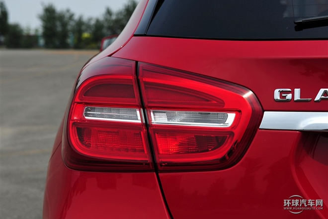 2015款 GLA 260 4MATIC 運(yùn)動(dòng)型