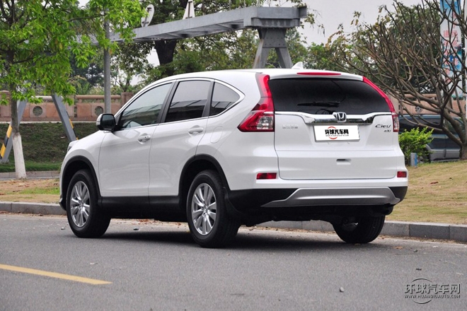 2015款 2.0L 兩驅(qū)風(fēng)尚版