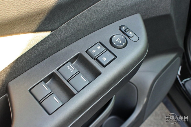 2015款 2.0L 兩驅(qū)經(jīng)典版