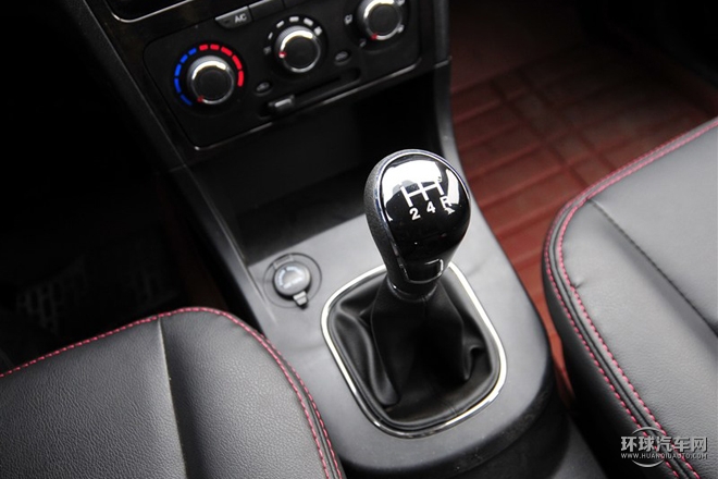 2015款 1.5L 手動豪華型 5座 國IV