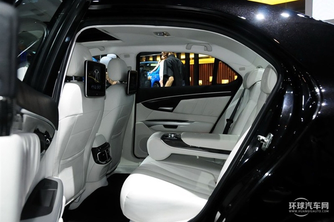 2015款 2.3T 豪華型