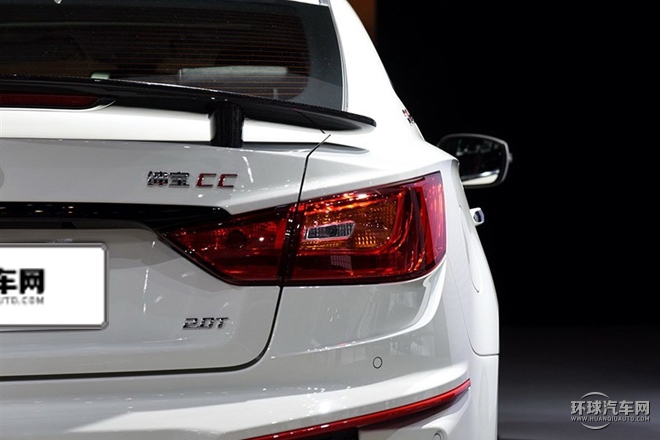 2015款 2.0T 自動豪華版