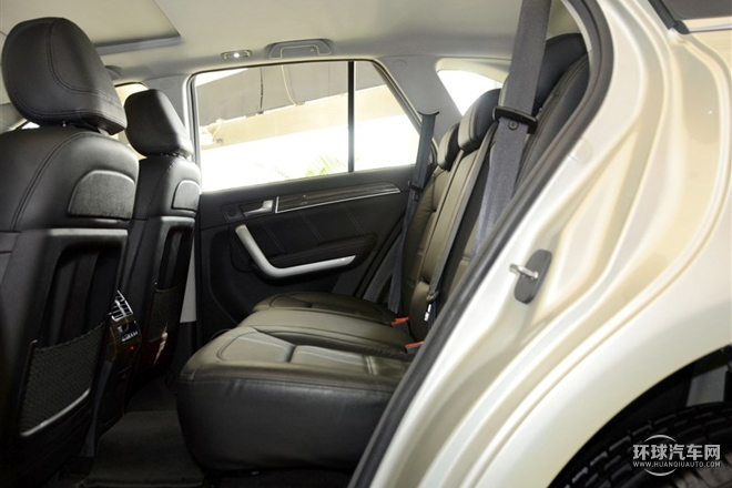 2015款 2.0T 兩驅標準型