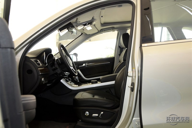 2015款 2.0T 兩驅標準型