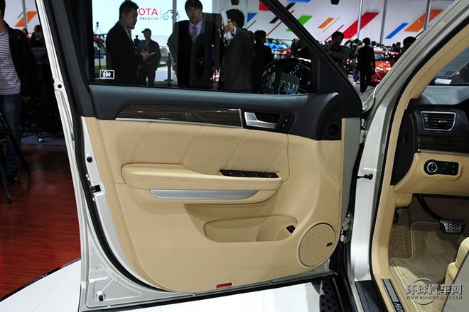 2015款 2.0T 四驅豪華型