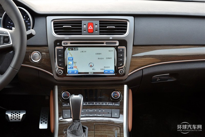 2015款 2.0T 四驅(qū)尊貴型