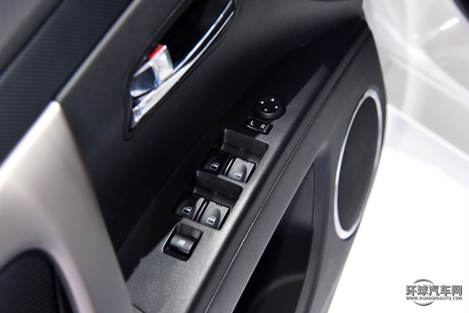 2015款 1.5T 手動睿FUN版