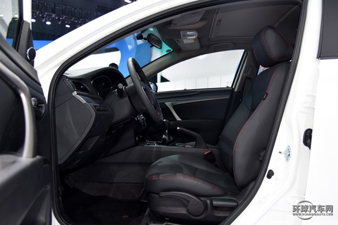 2015款 1.5T 手動睿FUN版