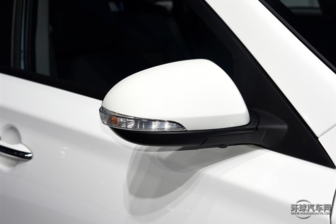 2015款 1.5T 手動睿FUN版