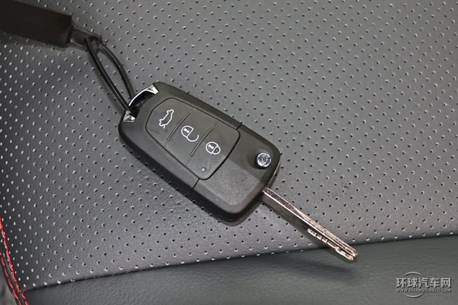 2015款 1.5T 手動馭FUN型