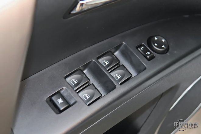 2015款 1.5T 手動馭FUN型