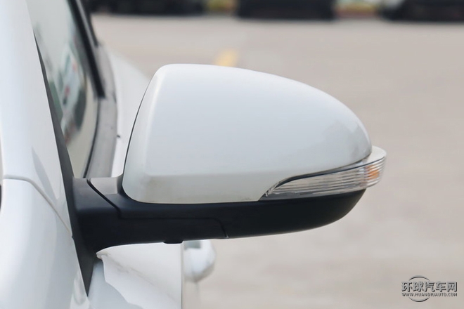 2015款 1.5T 手動(dòng)馭FUN型