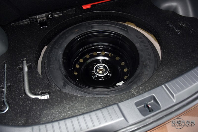 2015款 改款 1.8T 自動縱領型