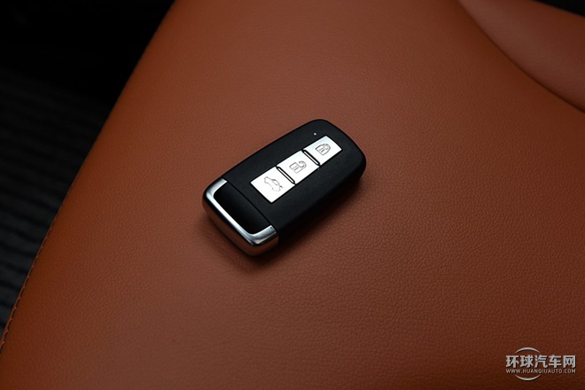 2015款 改款 1.8T 自動(dòng)縱領(lǐng)型