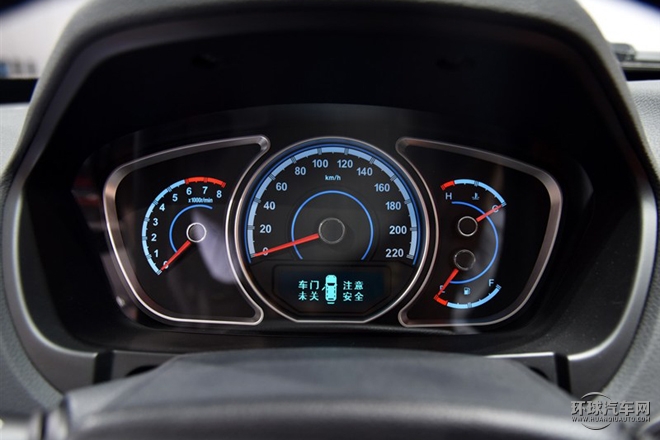 2015款 改款 1.8T 自動縱領型