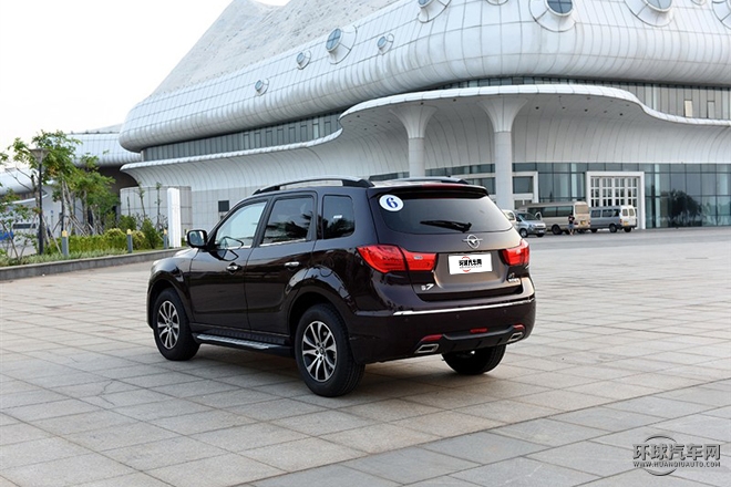 2015款 改款 1.8T 自動縱領型