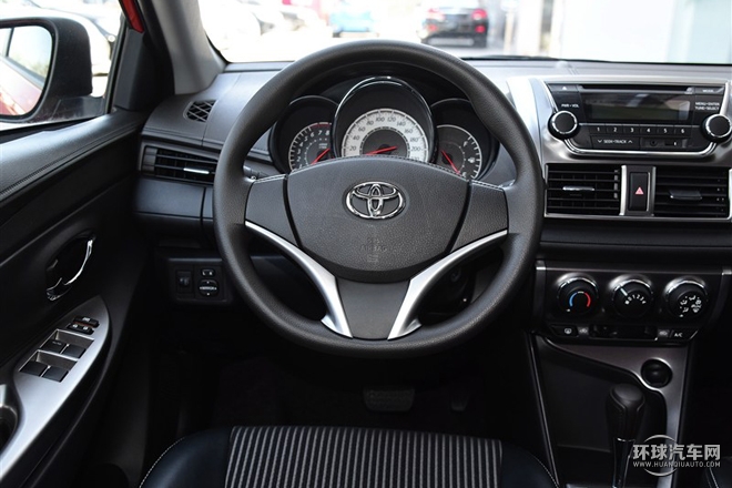 2015款 1.5G 自動(dòng)橙色限量版