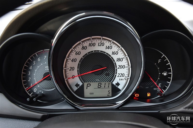 2015款 1.5G 自動橙色限量版