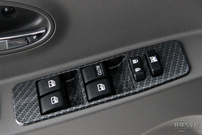 2015款 1.5L 手動(dòng)精英型