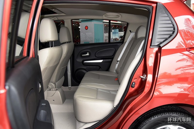 2015款 1.6L 自動(dòng)豪華版