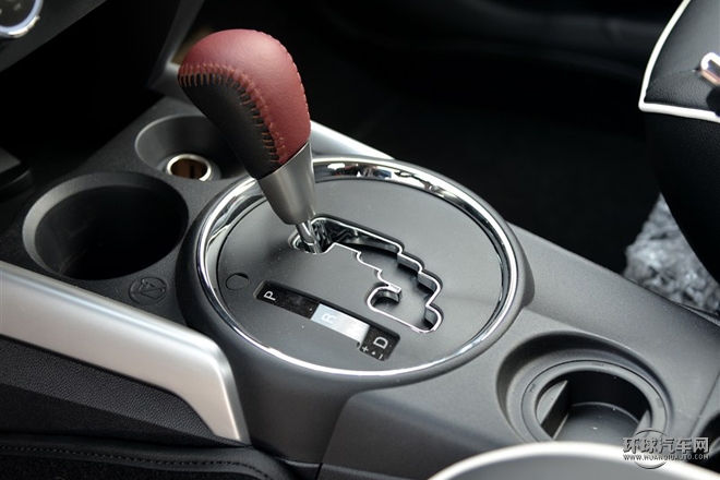 2015款 2.0L 自動兩驅精英版