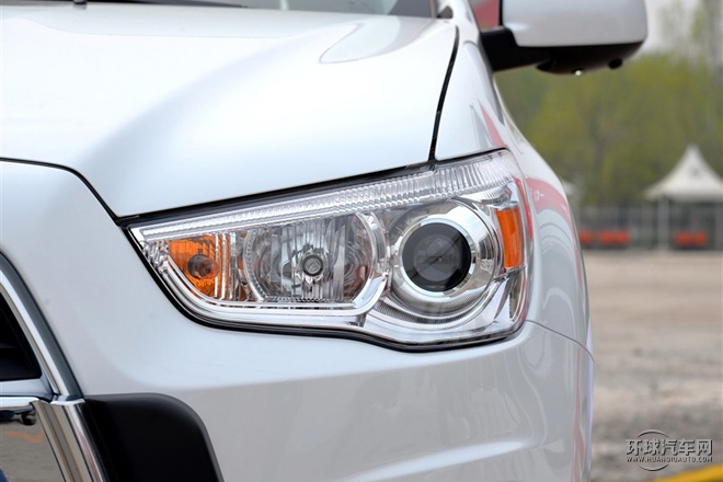 2015款 2.0L 自動兩驅精英版