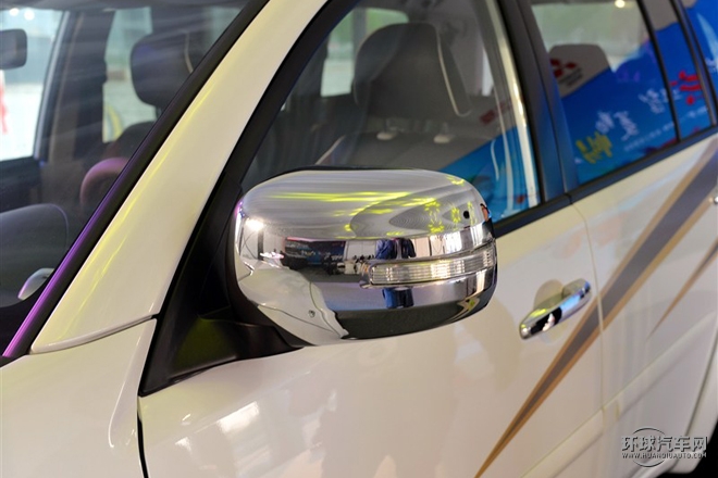 2015款 3.0L 自動四驅旗艦版