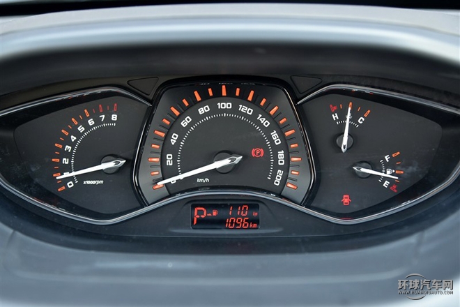 2015款 1.8L 手動寬享版